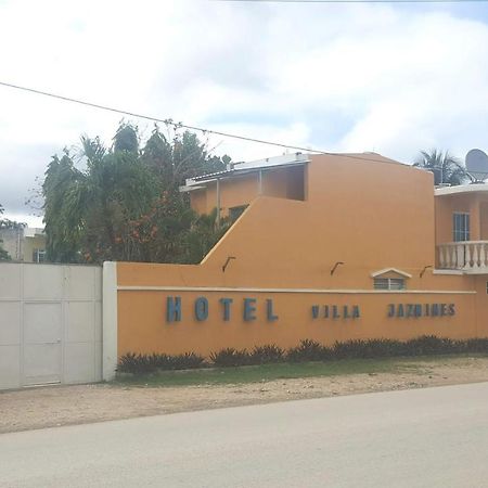 Hotel Y Restaurante Villa Jazmines San Benito Esterno foto