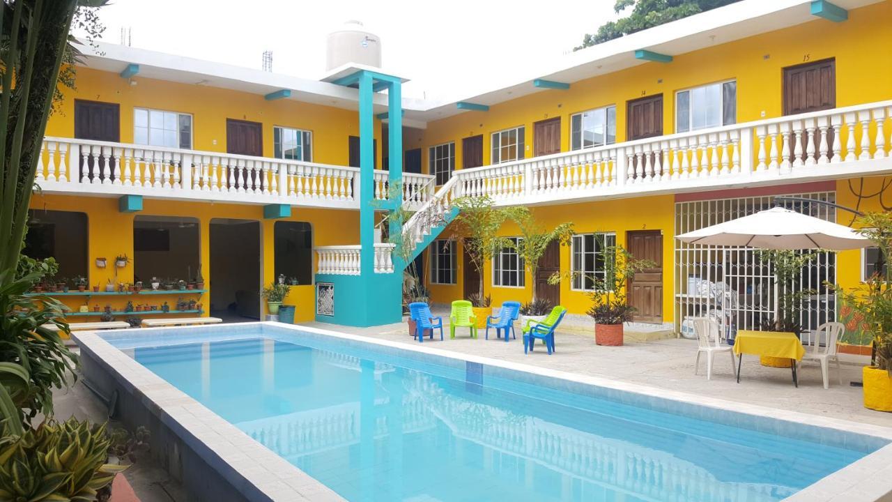 Hotel Y Restaurante Villa Jazmines San Benito Esterno foto