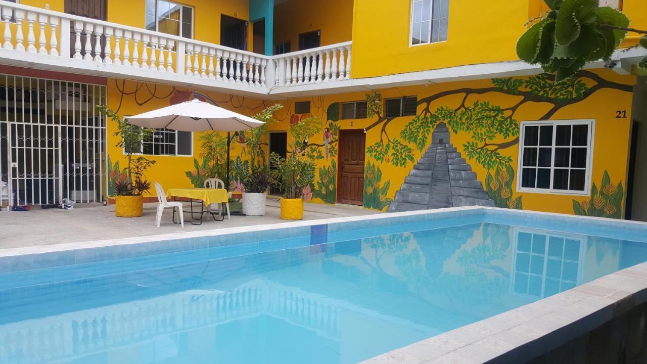 Hotel Y Restaurante Villa Jazmines San Benito Esterno foto